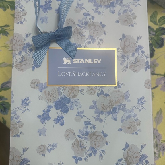 LoveShackFancy x Stanley Quencher 20oz Brand new - Picture 1 of 6